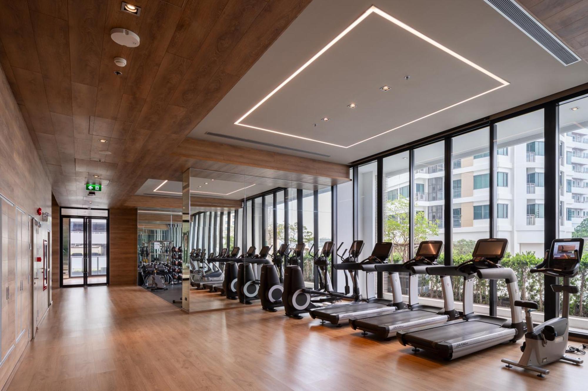 Hampton Residence Next To Emporium Bangkok Bagian luar foto