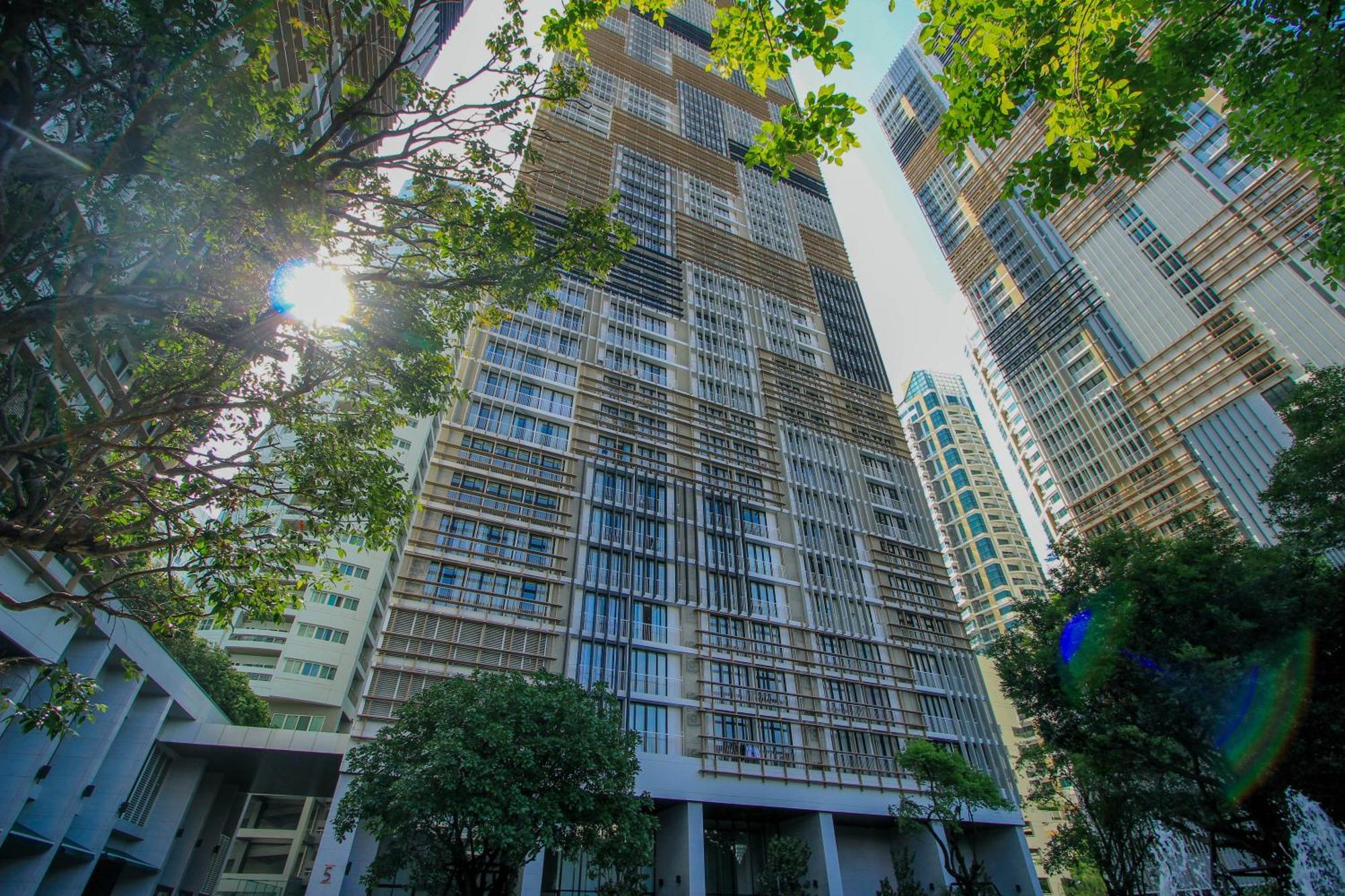 Hampton Residence Next To Emporium Bangkok Bagian luar foto
